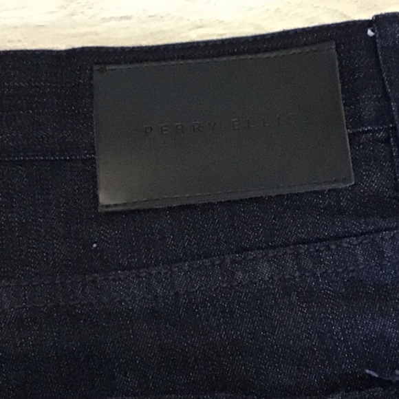 Perry Ellis - Picture 5 of 5